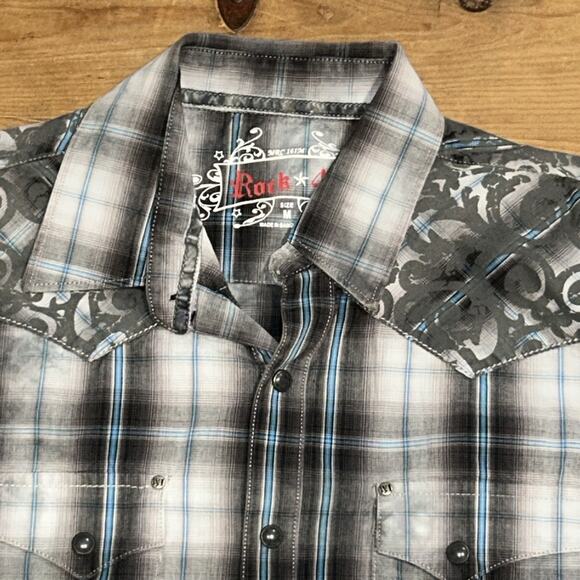 Mens Wrangler Rock 47 Blue Plaid Button Snap Shirt Size Medium - Picture 3 of 13